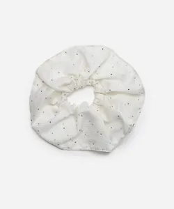 scrunchie texturizada com brilhos off white UNICO