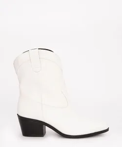 bota western salto médio oneself branca 34