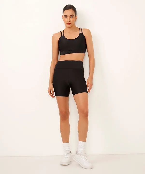 bermuda brilho com bolso cintura alta esportiva preta GG