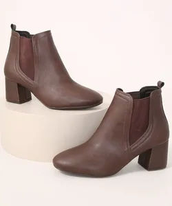 Bota Feminina Cano Curto Salto Grosso Médio Modare Marrom 39