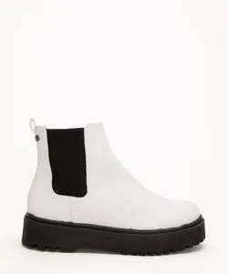 bota chelsea cano médio flatform via uno branco 37