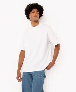 camiseta oversized com bolso manga curta branco P