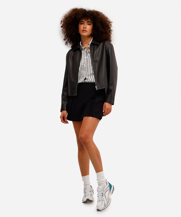 short saia feminino com pregas preto 44