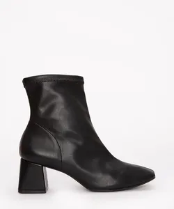 bota cano curto salto bloco médio verniz oneself preto 35