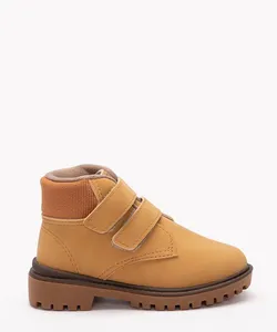 bota infantil com velcro bege 21