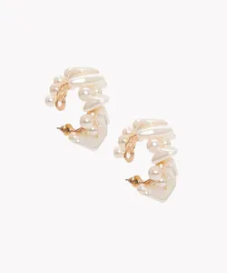 brinco argola pérolas com triângulos dourado Único