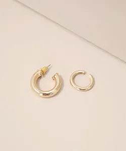 Kit de 2 Brincos de Argola Dourado Único