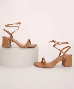 Sandália Feminina Oneself Salto Médico Grosso com Corda Caramelo 36