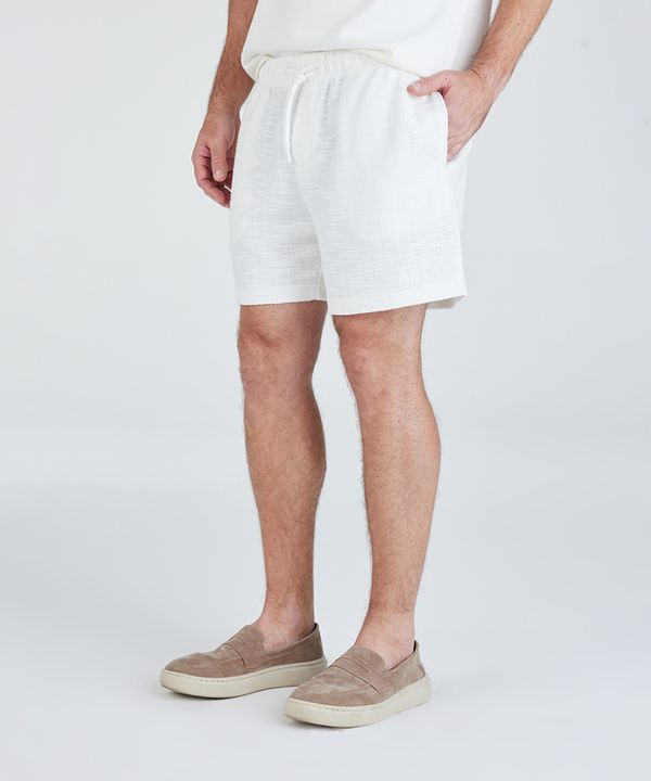short reto masculino texturizado off white G