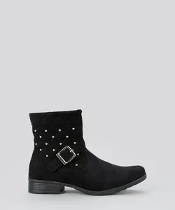 Bota com Tachas Preta 36
