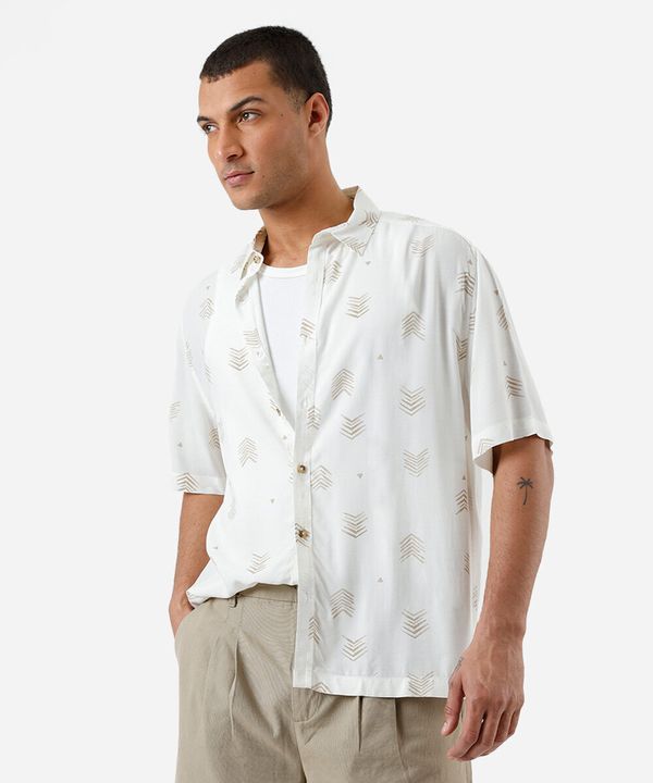 camisa masculina de viscose manga curta étnica colorida P