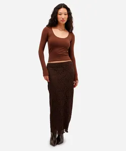 saia midi feminina de renda floral marrom GG