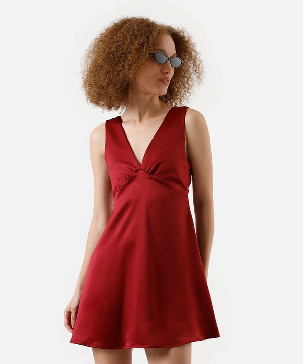 vestido curto feminino acetinado decote v vinho P