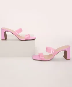 Tamanco Feminino Oneself Salto Médio com Tiras em Vinil Rosa 34