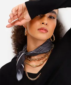 lenço feminino acetinado folhagem preto UNICO