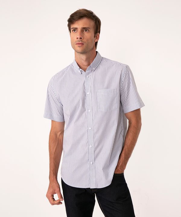 camisa comfort listrada manga curta branca GG