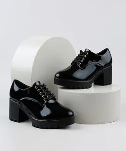 Oxford de Verniz Feminino Vizzano Salto Grosso Tratorado Preto 38