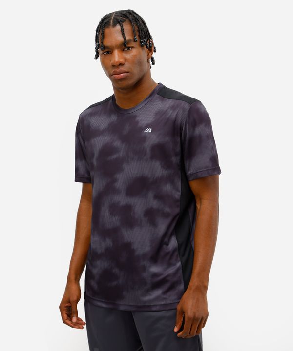 camiseta esportiva masculina com recortes estampada preta GG