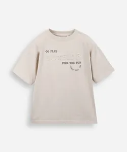 camiseta infantil de algodão estampa com relevo bege 8