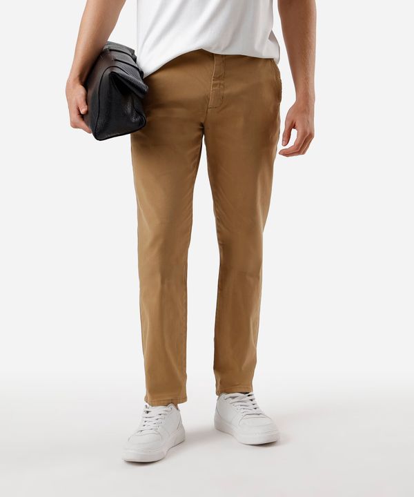calça chino slim de sarja com elastano masculina bege 38