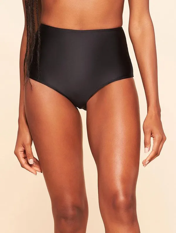 Hot Pants Lisos PRETO P