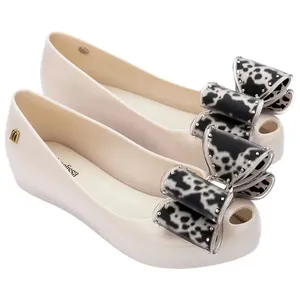 Mini Melissa Ultragirl Classic Bow Infantil 35966 BEGE/PRETO 26/27