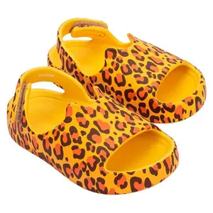 Mini Melissa Free Cute Baby 33976 AMARELO 22