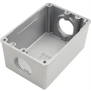 Caixa Para Piso 4x2 Baixa De 1-2 Polegadas - 56120011 - Tramontina Caixa P-piso 4x2 R.1-2 Baixa 56120-011 Tramontina