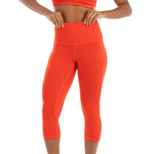 Calça Capri Fitness Com Bolso Invicivel Vermelho Paixão