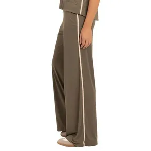 Calça Pantalona Basic Fit Com Fita Lateral Verde Militar