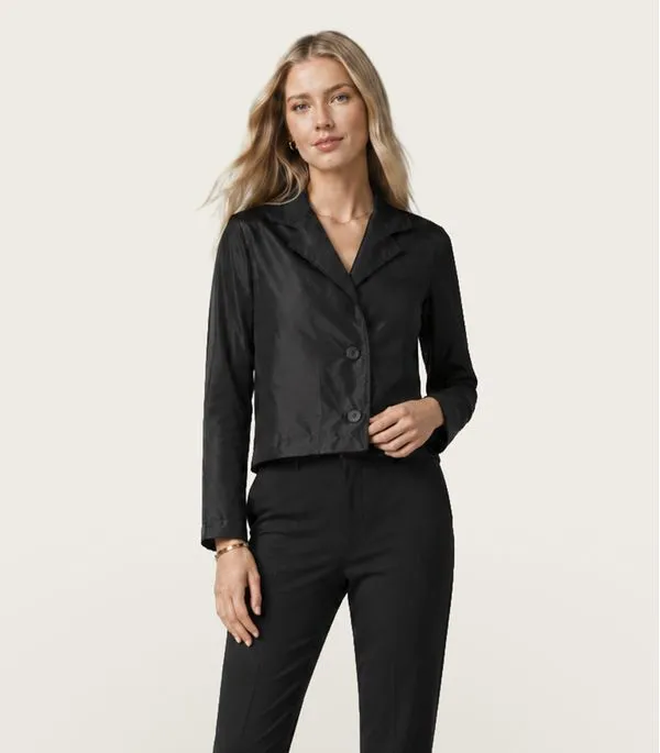 Casaco Feminino Em Tecido Tactel Aqualight Endless Preto M
