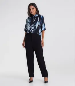 Calça Feminina em Viscose Dobby Endless Preto M