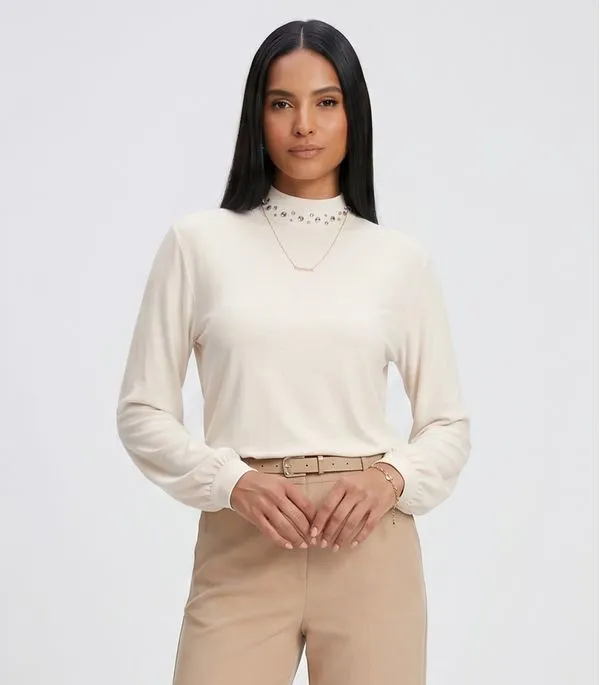 Blusa Feminina Manga Longa Gola Com Rebite Endless Bege M