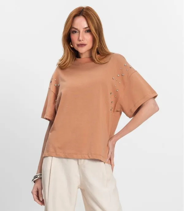 T- Shirt Feminina Gola Alta em Malhão Endless Marrom P