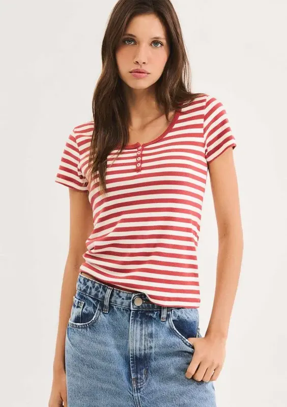 Blusa Feminina Listrada Em Malha Binada Com Botões - Vermelho XG