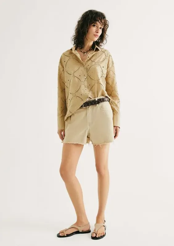 Shorts Feminino Cintura Média Em Sarja - Bege 034