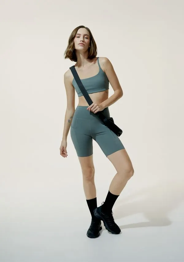 Bermuda Ciclista Feminina 6 Bolsos Com Corte A Laser - Verde G