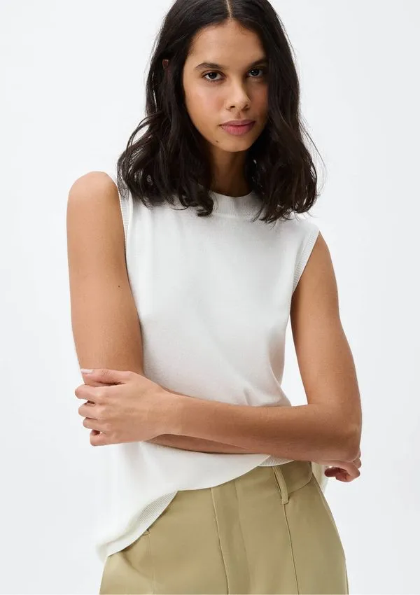 Regata Feminina Gola Alta Em Tricô Leve - Off white G