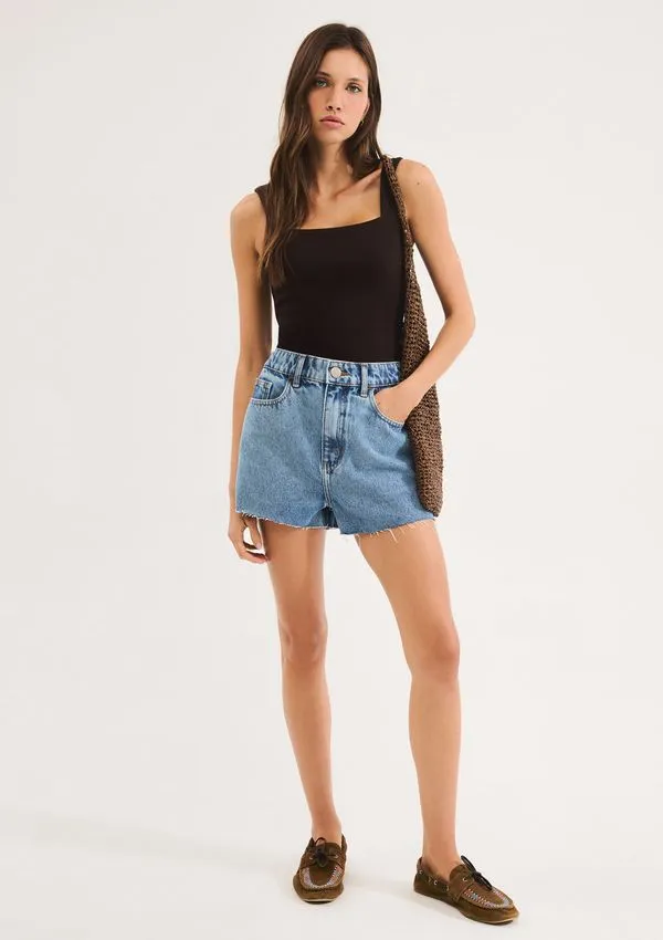 Shorts Jeans Feminino Barra A Fio - Azul 046