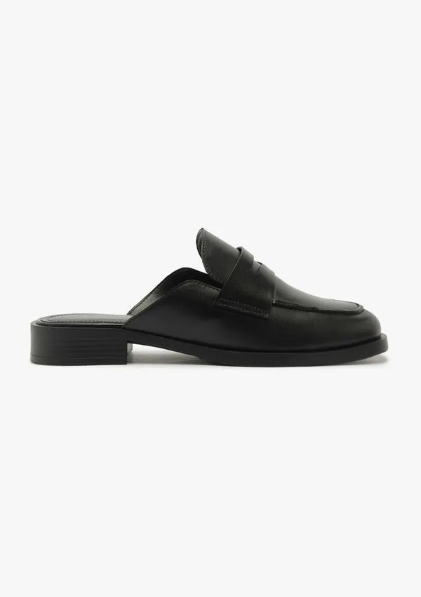 Mocassim Feminino Em Couro - Preto 037