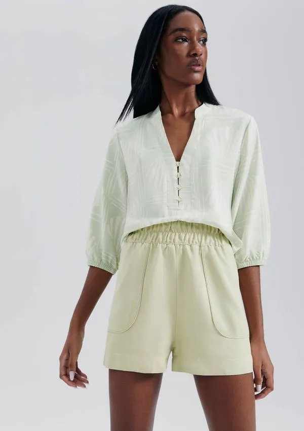 Shorts Feminino Em Viscose Creponada - Verde XG