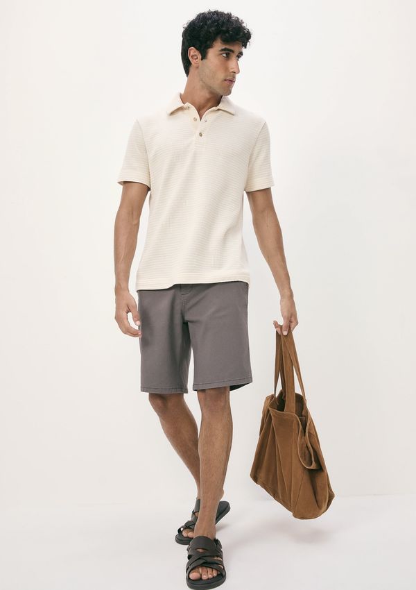Bermuda Masculina Chino Em Sarja Peletizada - Cinza 050