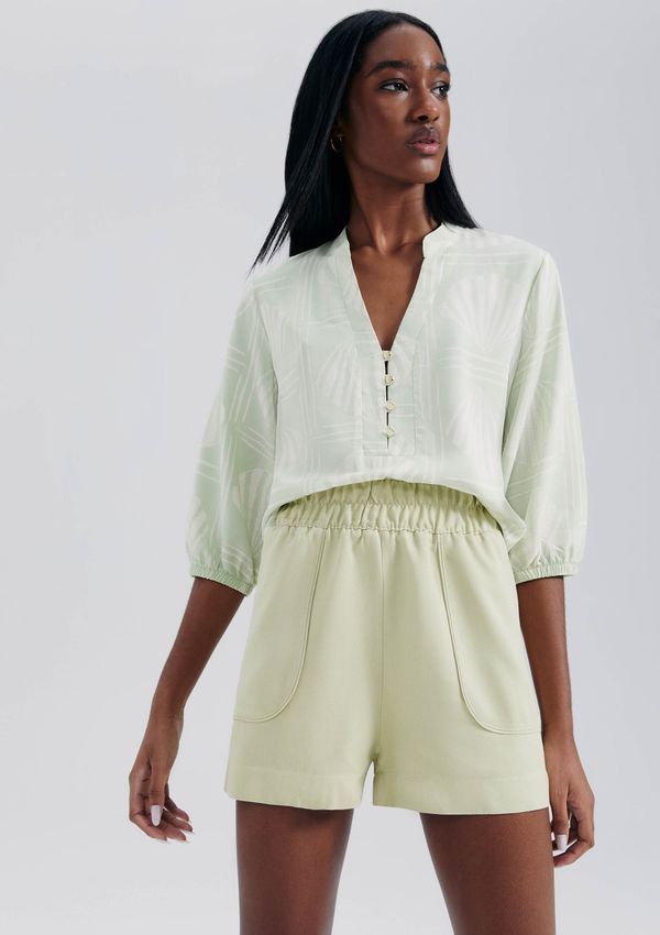 Shorts Feminino Em Viscose Creponada - Verde M