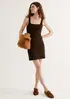 Vestido Curto Decote Quadrado - Marrom M
