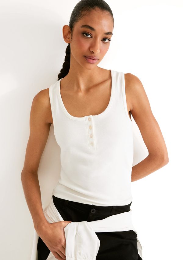 Regata Feminina Canelada Com Botões - Off white P