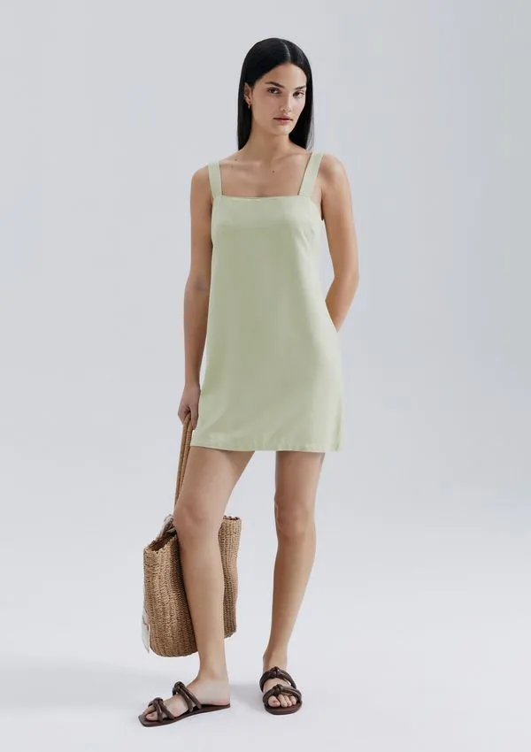 Vestido Curto Em Viscose Creponada - Verde XP