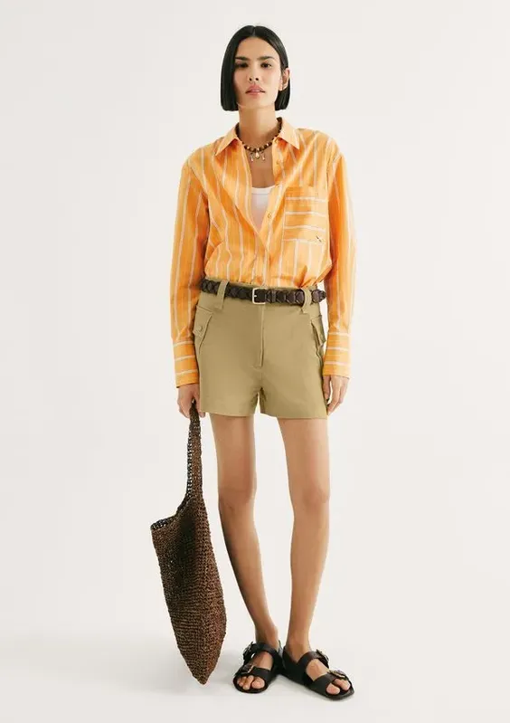 Shorts Feminino Evasê Em Gabardine - Caqui 044