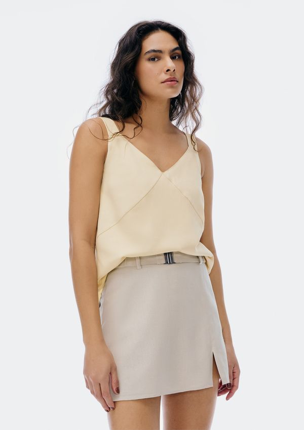 Regata Feminina Decote V - Creme XP