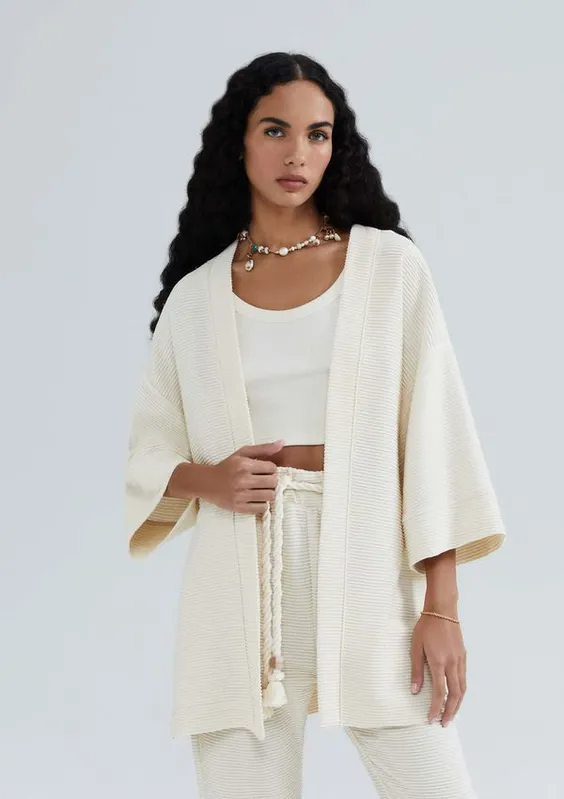 Kimono Feminino Em Malha Texturizada - Creme M
