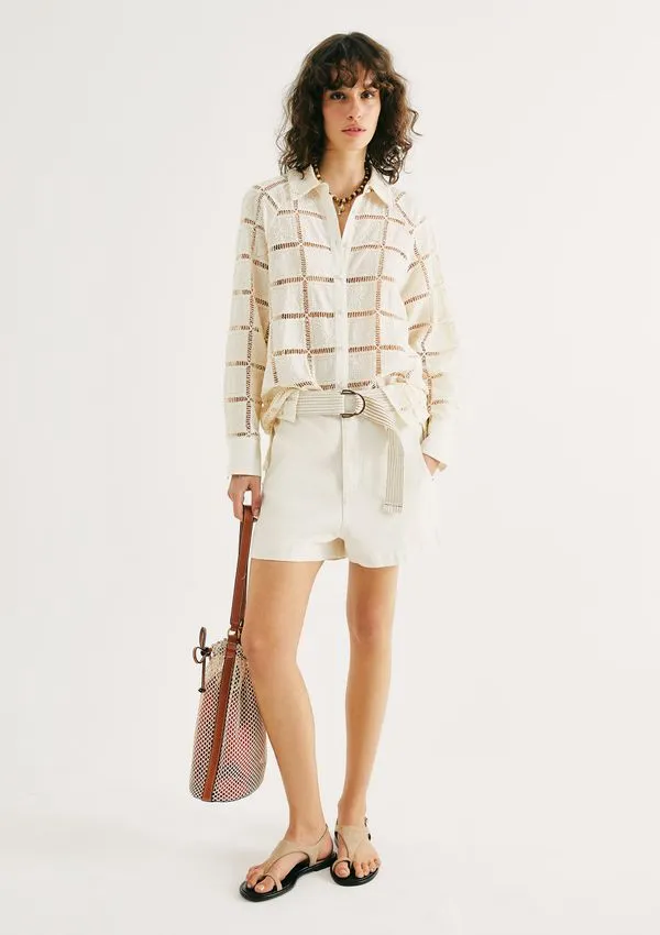 Shorts Feminino Em Sarja Cintura Média - Off white 044
